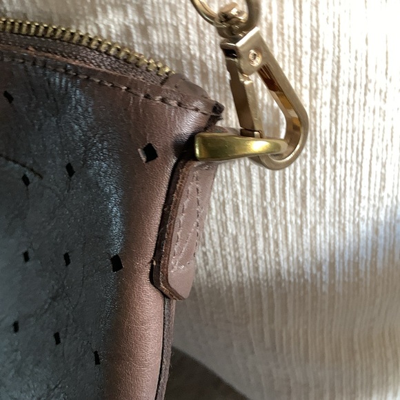 Madewell Leather Crossbody - Picture 11 of 11